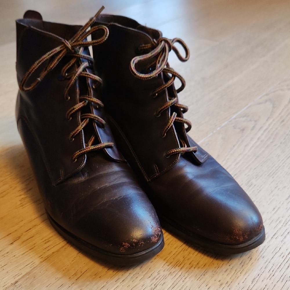 Women’s Lace-Up Ankle Boots in Dark Brown
